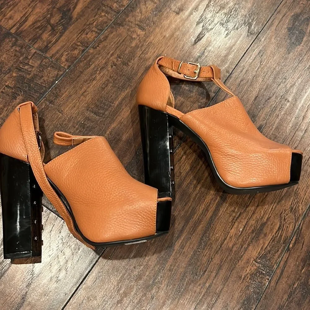 SOL SANA 'Pip' Sandal, tan Pebbled Leather, Women Size 37 (6.5-7) stiletto EUC